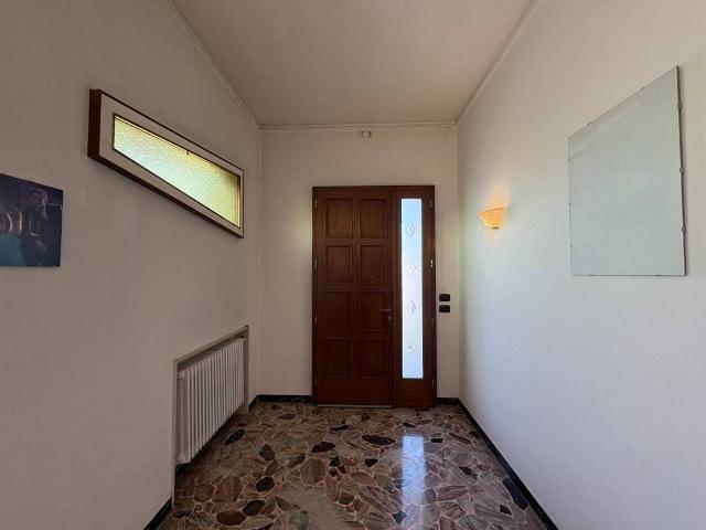 Villa Indipendente in vendita a Legnago, Veneto