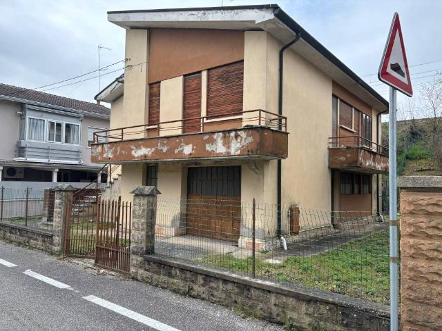 Villa Indipendente in vendita a Legnago, Veneto