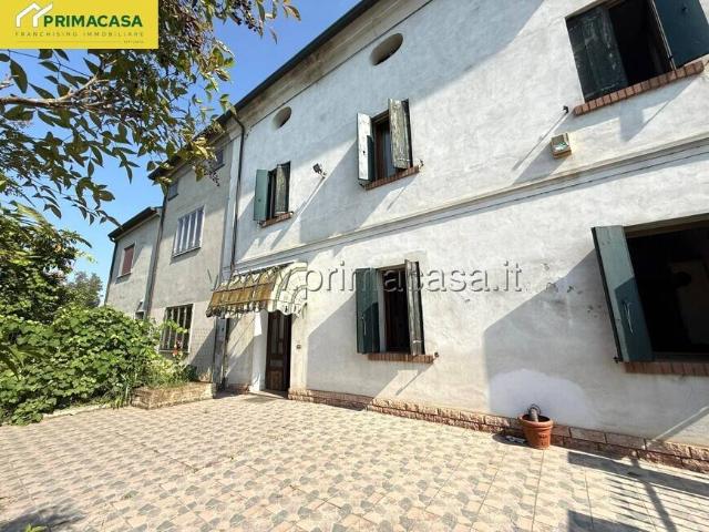 Villa Indipendente in vendita a Legnago, Veneto