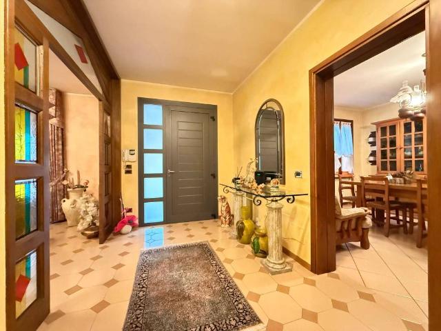 Villa Indipendente in vendita a Legnago, Veneto