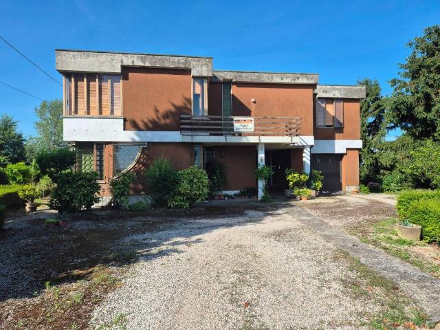 Villa Indipendente in vendita a Canove, Legnago