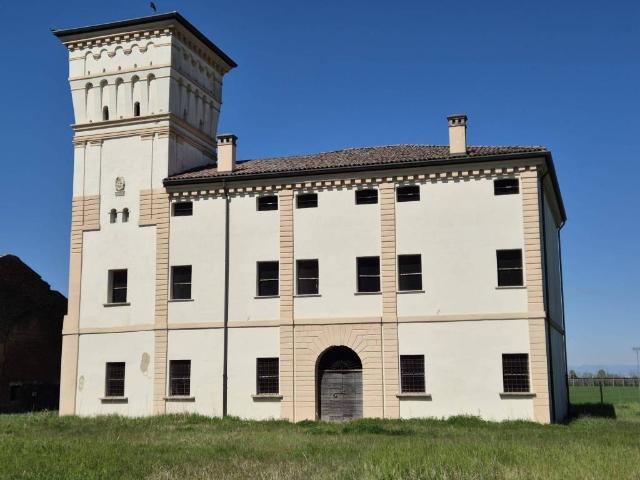 Villa Indipendente in vendita a Legnago, Veneto
