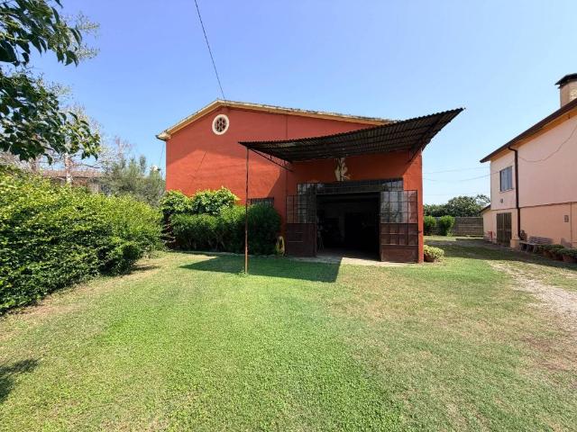 Villa Indipendente in vendita a Legnago, Veneto