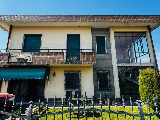 Villa Indipendente in vendita a Legnago, Veneto