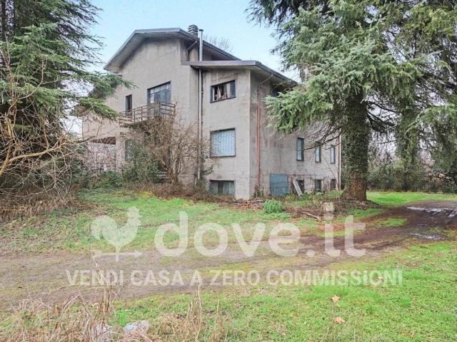 Villa Indipendente in vendita a Legnano, Lombardia