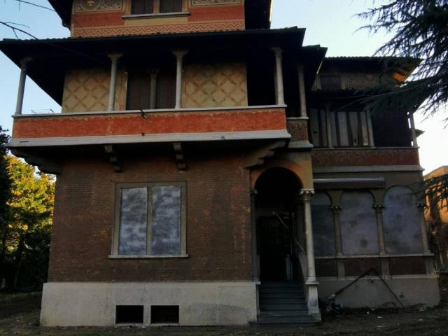 Villa Indipendente in vendita a Oltresempione, Legnano