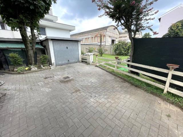 Villa Indipendente in vendita a Oltrestazione, Legnano