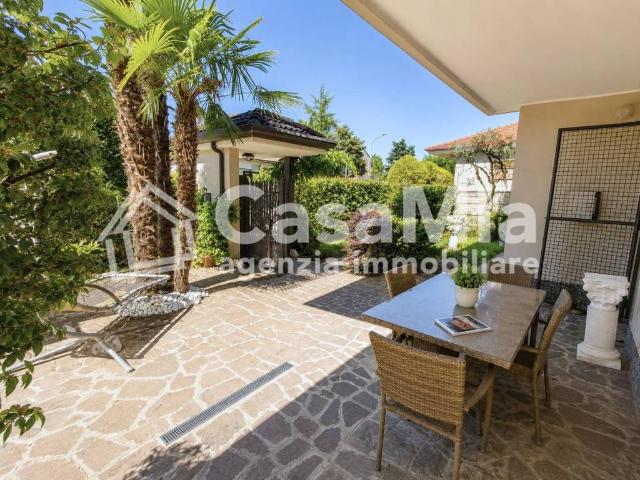 Villa Indipendente in vendita a San Bernardino, Legnano