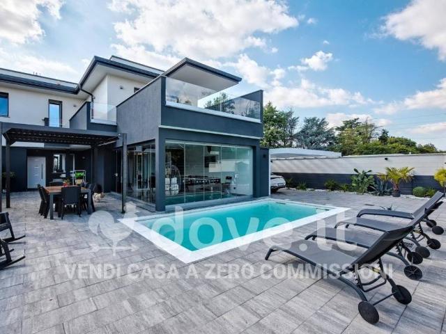 Villa Indipendente in vendita a San Bernardino, Legnano