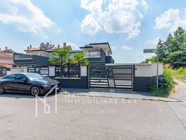 Villa Indipendente in vendita a Oltrestazione, Legnano