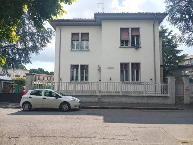 Villa Indipendente in vendita a Sant'Erasmo, Legnano