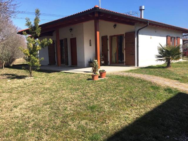 Villa Indipendente in vendita a Legnaro, Veneto