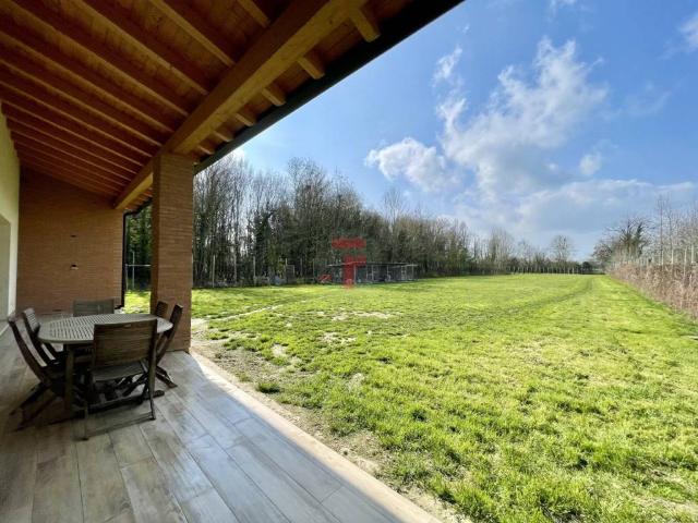 Villa Indipendente in vendita a Legnaro, Veneto