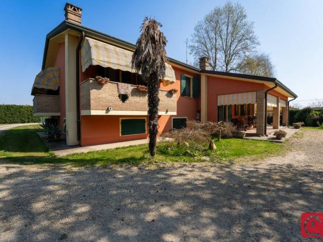 Villa Indipendente in vendita a Legnaro, Veneto