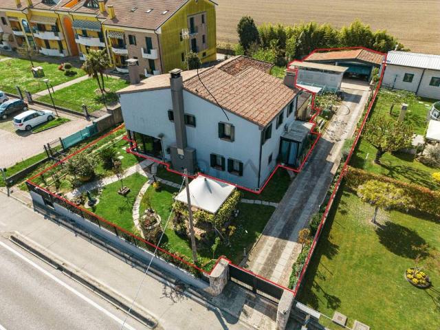 Villa Indipendente in vendita a Legnaro, Veneto
