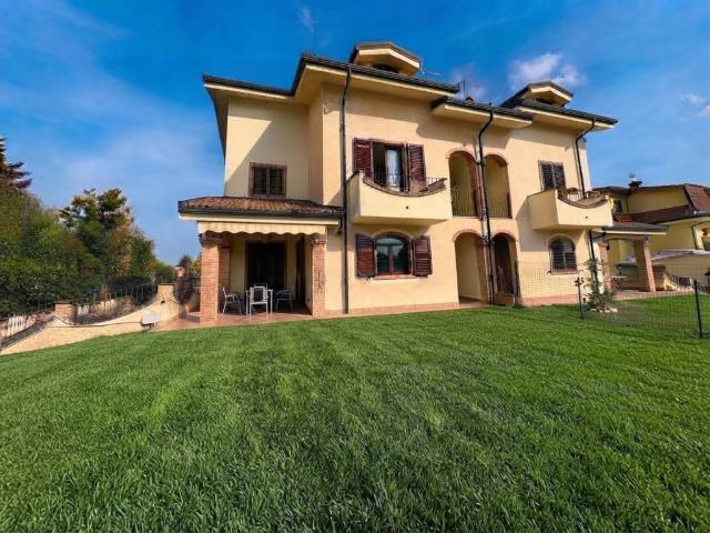 Villa Indipendente in vendita a Tedeschi, Leini