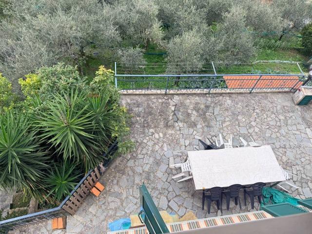 Villa Indipendente in vendita a Leivi, Liguria