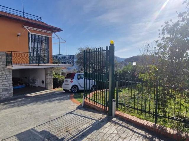 Villa Indipendente in vendita a San Bartolomeo, Leivi