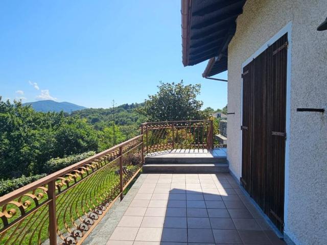 Villa Indipendente in vendita a Comune, Leivi