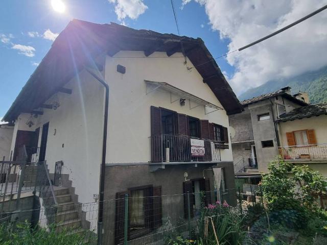 Villa Indipendente in vendita a Unione Montana Alpi Graie, Piemonte