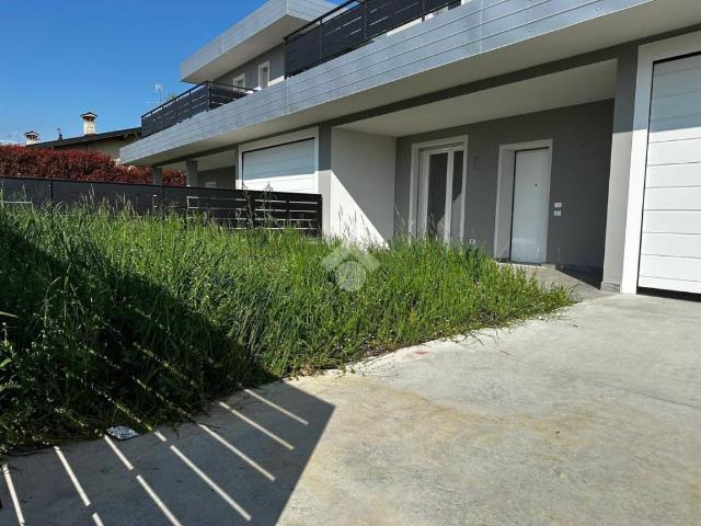 Villa Indipendente in vendita a Leno, Lombardia
