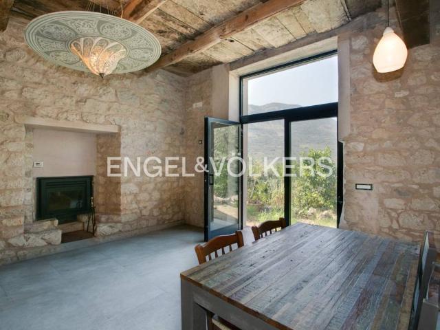 Villa Indipendente in vendita a Lenola, Lazio