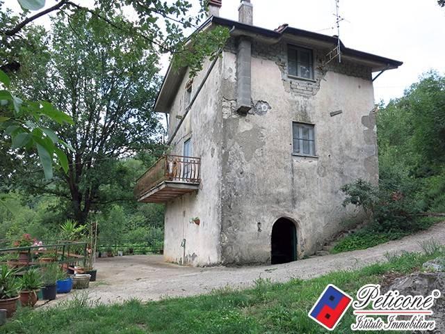 Villa Indipendente in vendita a Lenola, Lazio