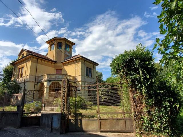 Villa Indipendente in vendita a Piemonte, Vercelli