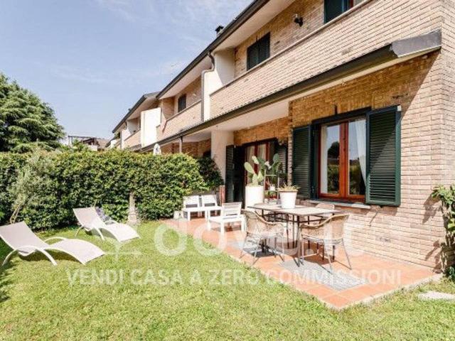 Villa Indipendente in vendita a Birago, Lentate Sul Seveso