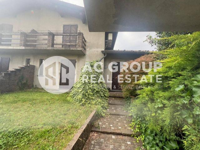 Villa Indipendente in vendita a Copreno, Lentate Sul Seveso