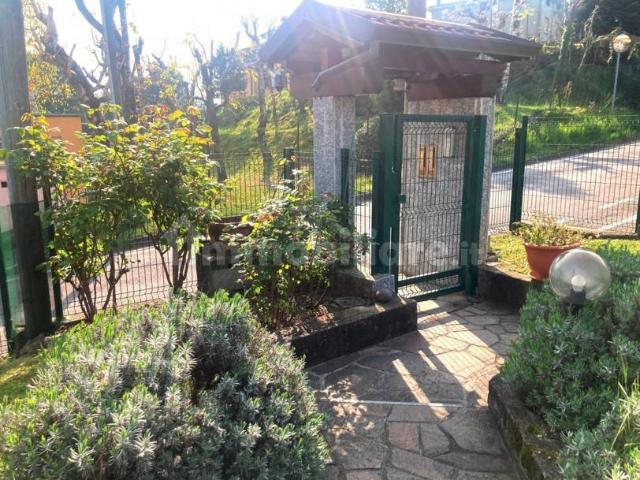 Villa Indipendente in vendita a Mocchirolo, Lentate Sul Seveso