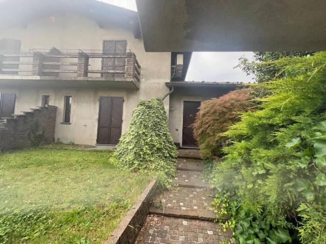 Villa Indipendente in vendita a Copreno, Lentate Sul Seveso