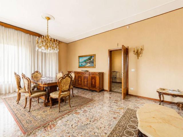 Villa Indipendente in vendita a Birago, Lentate Sul Seveso