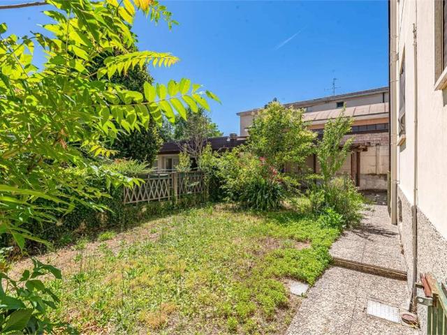 Villa Indipendente in vendita a Birago, Lentate Sul Seveso