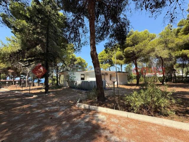 Villa Indipendente in vendita a Leporano, Taranto