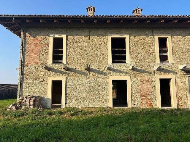 Villa Indipendente in vendita a Lequio Berria, Cuneo