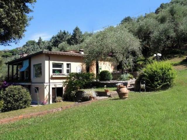 Villa Indipendente in vendita a Lerici, Liguria