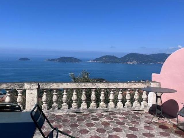 Villa Indipendente in vendita a Lerici, Liguria