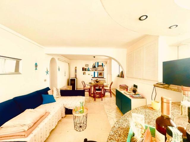 Villa Indipendente in vendita a Portesone, Lerici