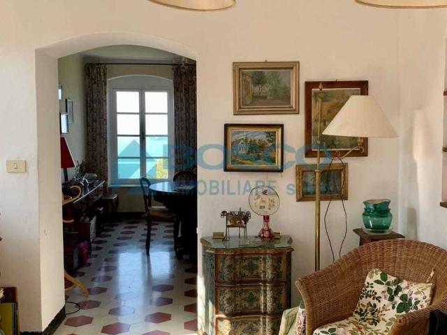 Villa Indipendente in vendita a La Serra, Lerici