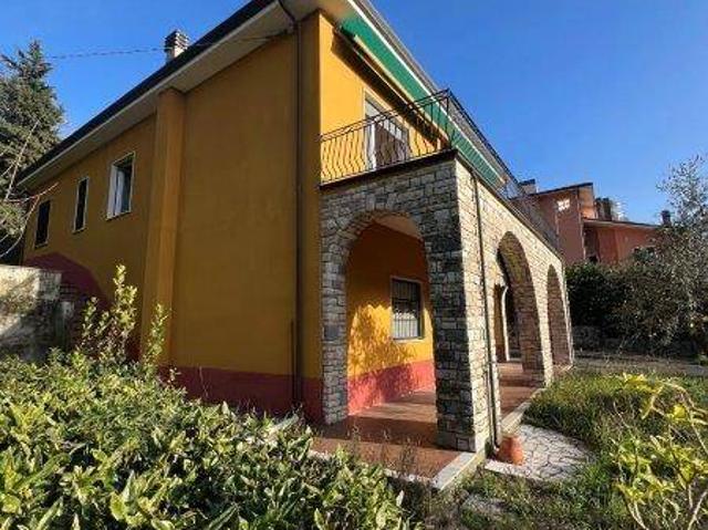 Villa Indipendente in vendita a Pozzuolo, Lerici