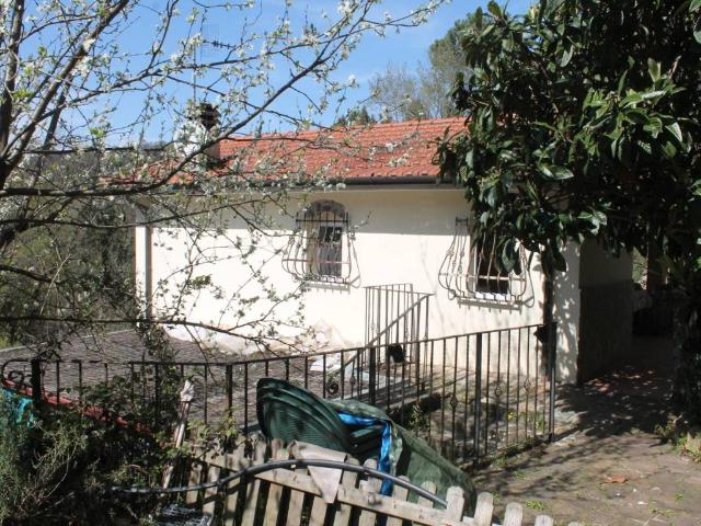 Villa Indipendente in vendita a Pozzuolo, Lerici