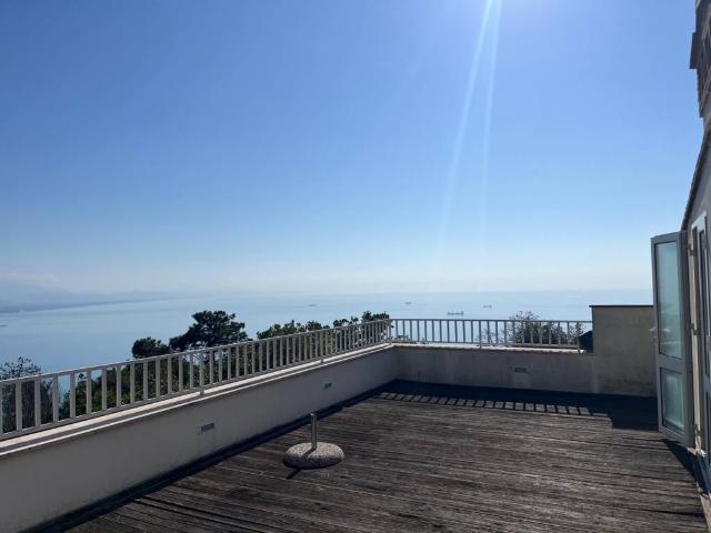 Villa Indipendente in vendita a La Serra, Lerici