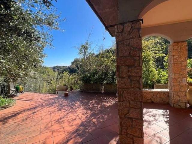 Villa Indipendente in vendita a Pozzuolo, Lerici