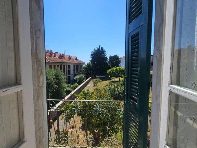 Villa Indipendente in vendita a Carbognano, Lerici
