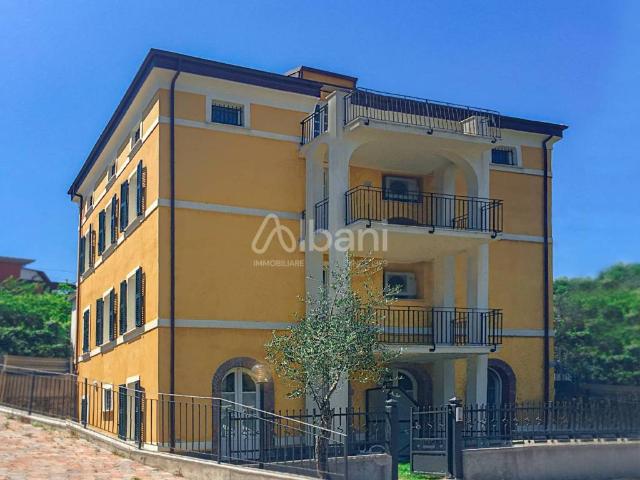 Villa Indipendente in vendita a Barcola, Lerici