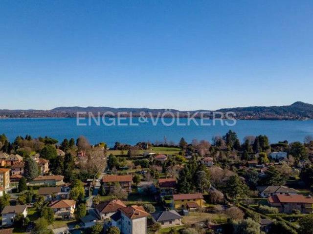 Villa Indipendente in vendita a Villa Lesa, Piemonte