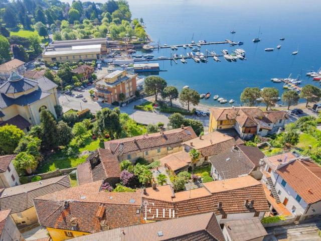 Villa Indipendente in vendita a Villa Lesa, Piemonte