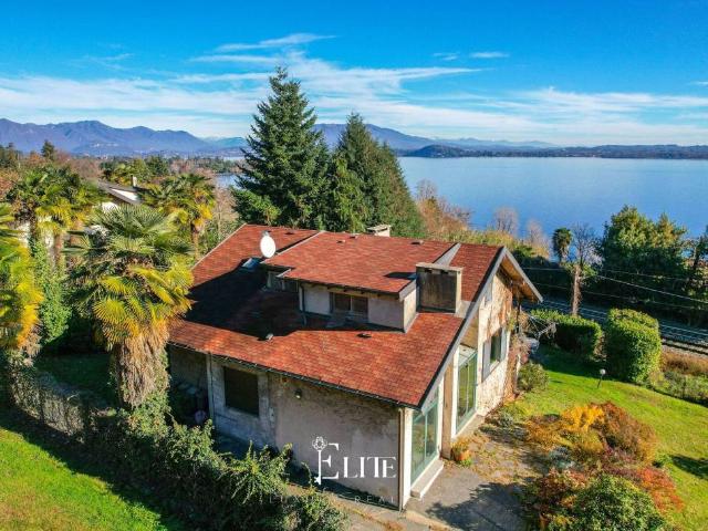 Villa Indipendente in vendita a Villa Lesa, Piemonte