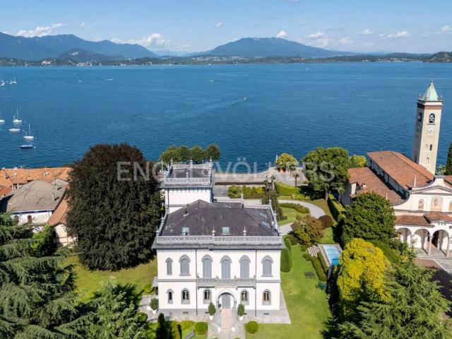 Villa Indipendente in vendita a Villa Lesa, Piemonte